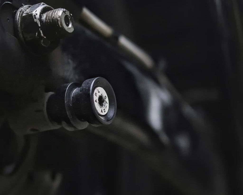 Royal Enfield Interceptor / Continental GT 650 Swingarm Spools