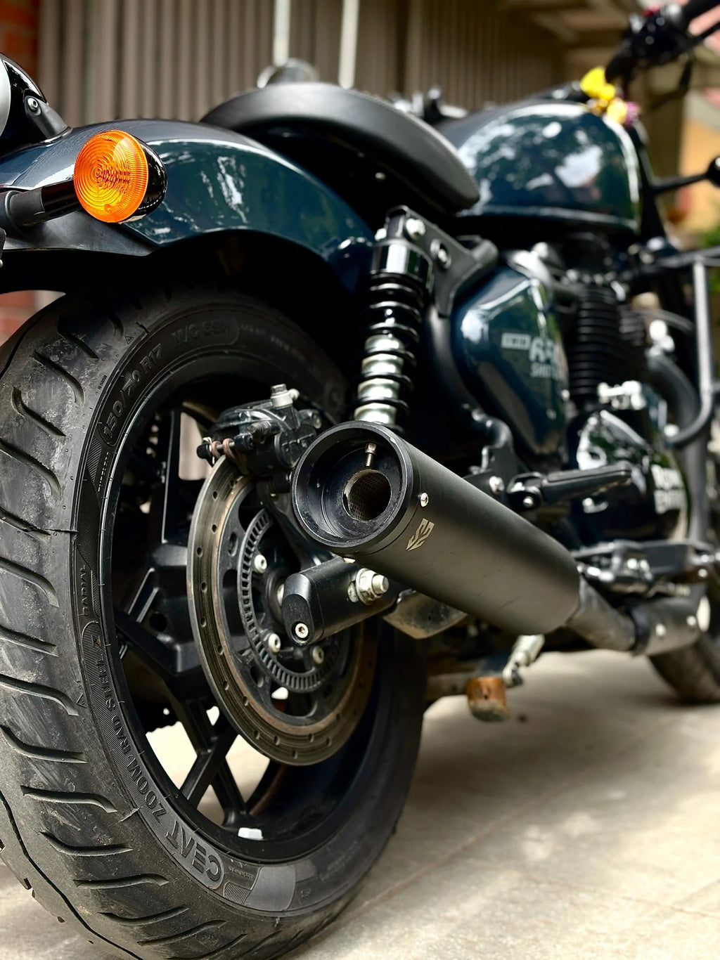 Royal Enfield Shotgun 650 Slip-On Exhaust - Black (Pair)