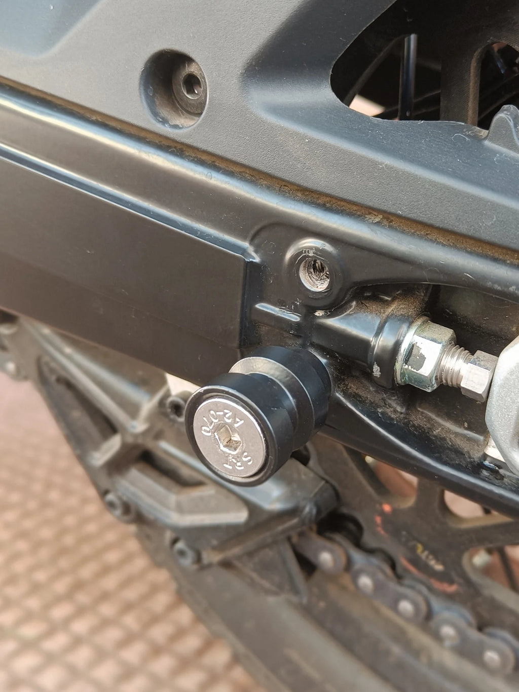 KTM Adventure 390 (2025 New) Swingarm Spools