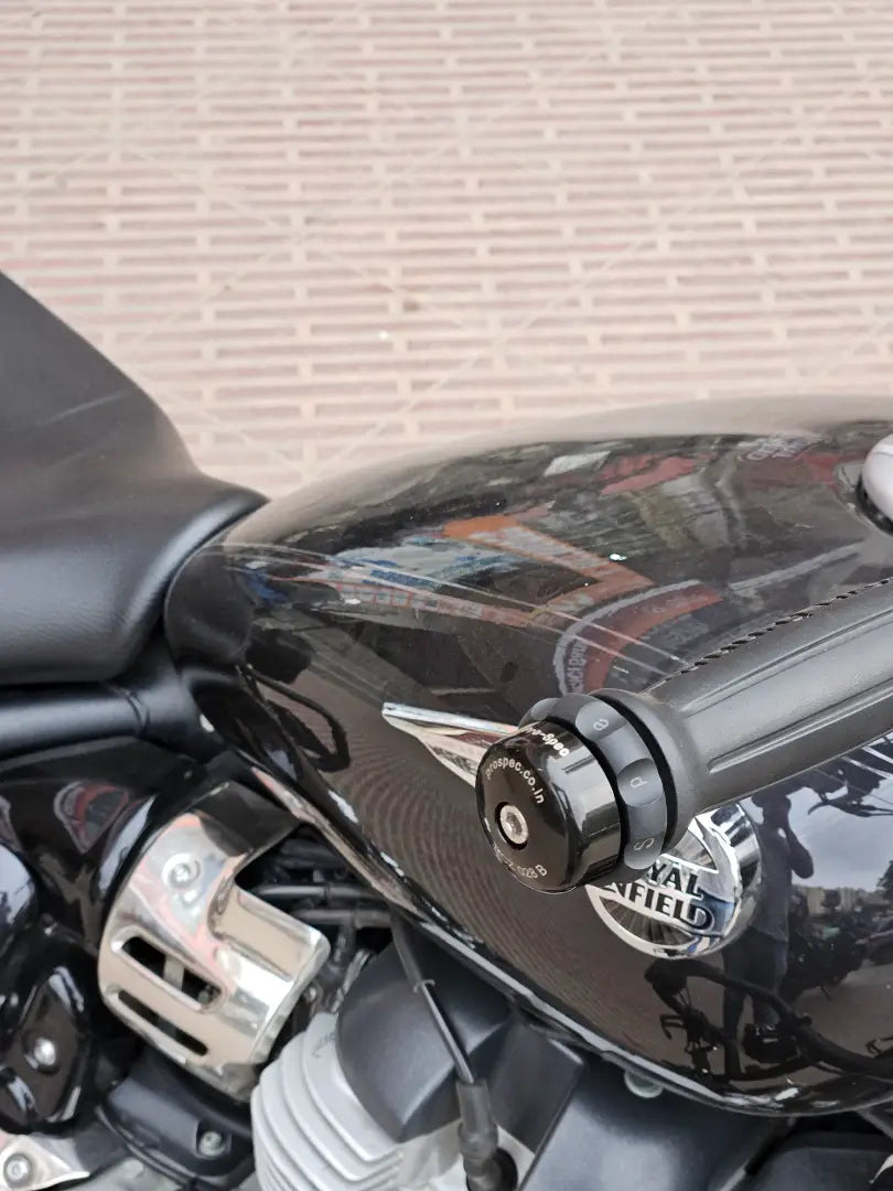 ECZ 028 - Easy Cruz Royal Enfield Super Meteor 650