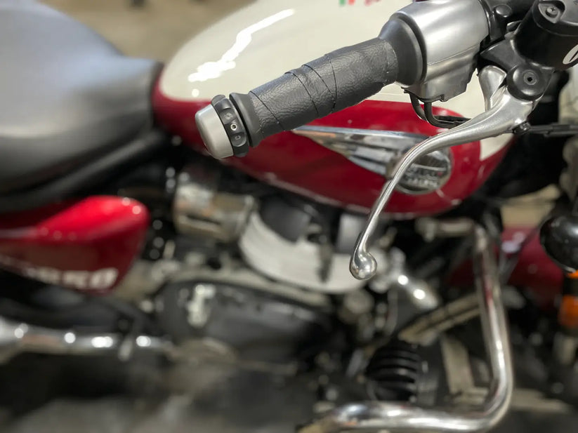 ECZ 028 - Easy Cruz Royal Enfield Super Meteor 650